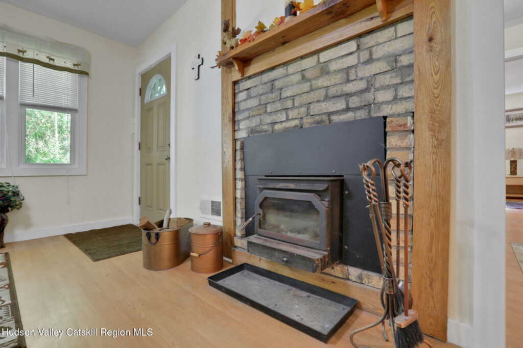 1055 Route 212, Saugerties, NY 12477 - Photo 10 of 21
