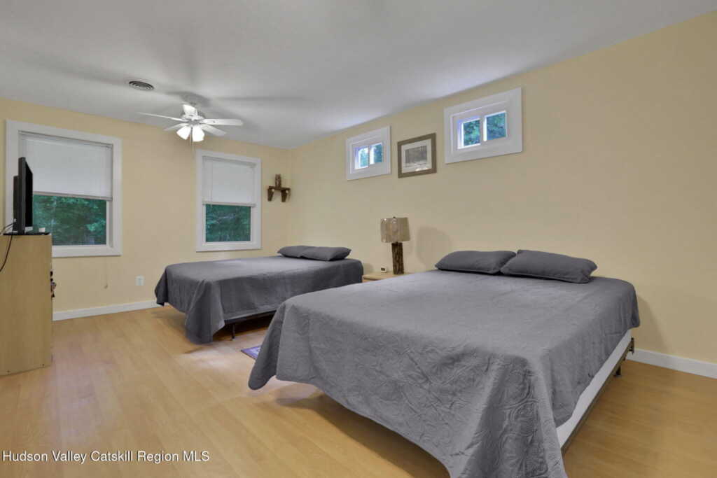 1055 Route 212, Saugerties, NY 12477 - Photo 13 of 21