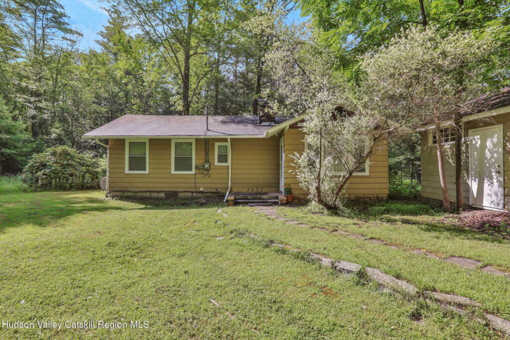 1055 Route 212, Saugerties, NY 12477 - Photo 2 of 21