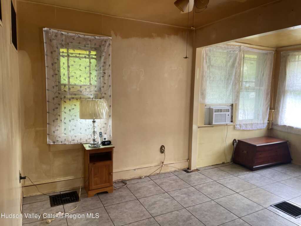 95 Yarmouth Street, Kingston, NY 12401 - Photo 10 of 40
