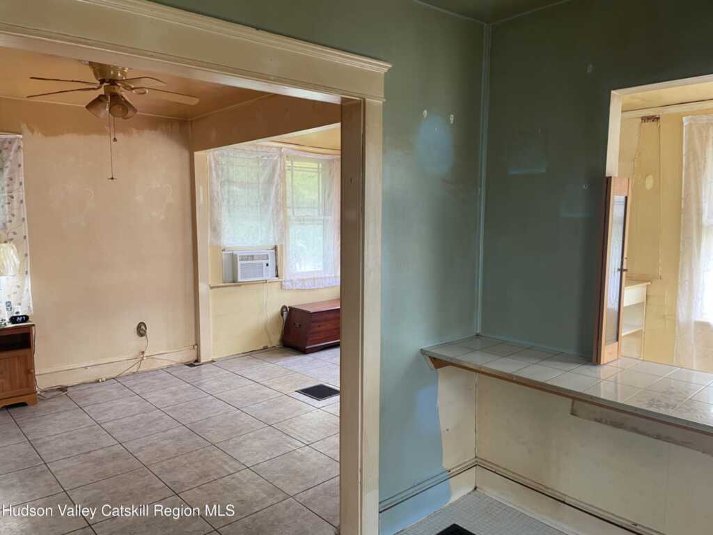 95 Yarmouth Street, Kingston, NY 12401 - Photo 12 of 40