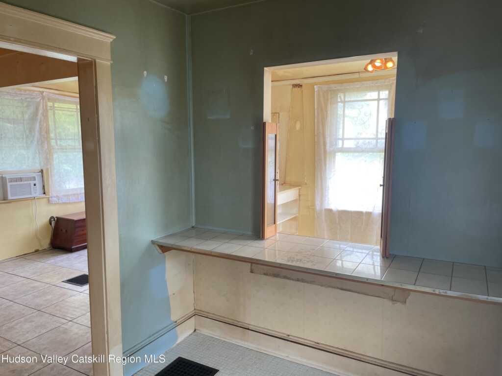 95 Yarmouth Street, Kingston, NY 12401 - Photo 14 of 40