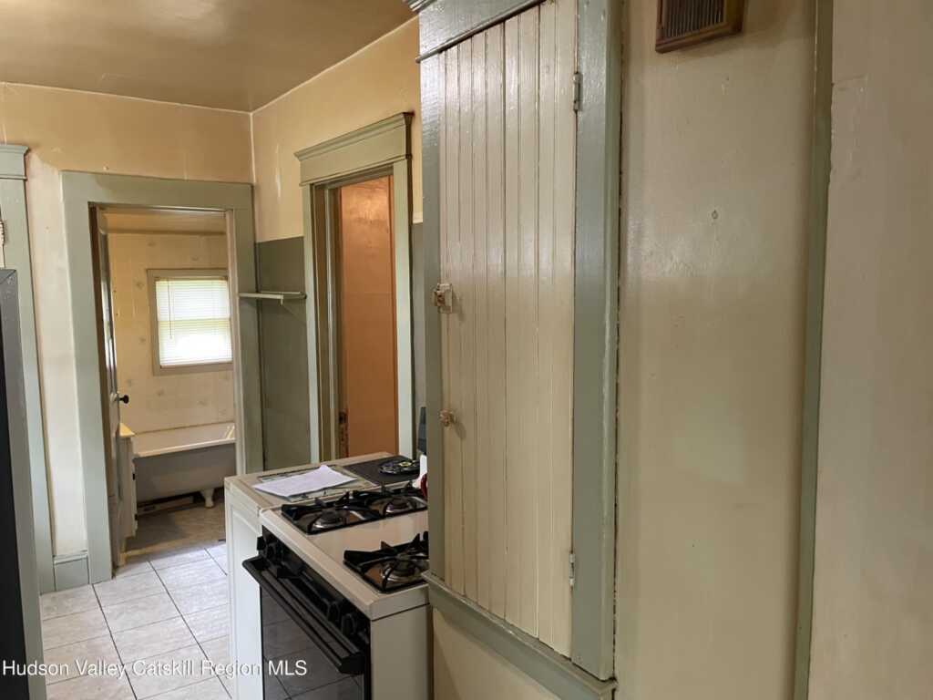 95 Yarmouth Street, Kingston, NY 12401 - Photo 17 of 40