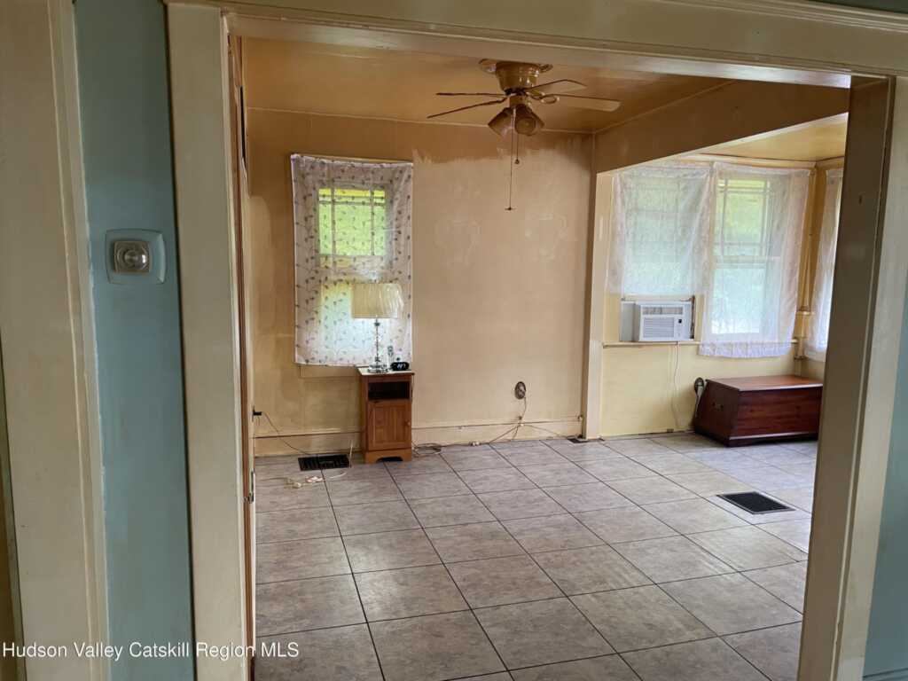 95 Yarmouth Street, Kingston, NY 12401 - Photo 5 of 40
