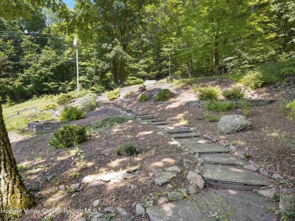 296 Maverick Road, Woodstock, NY 12498 - Photo 7 of 49