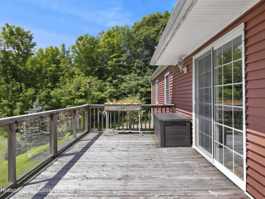 296 Maverick Road, Woodstock, NY 12498 - Photo 9 of 49