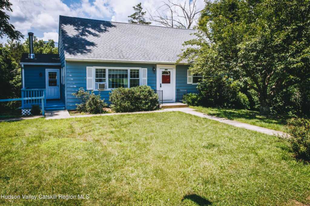 320 Pine St., Saugerties, NY 12477