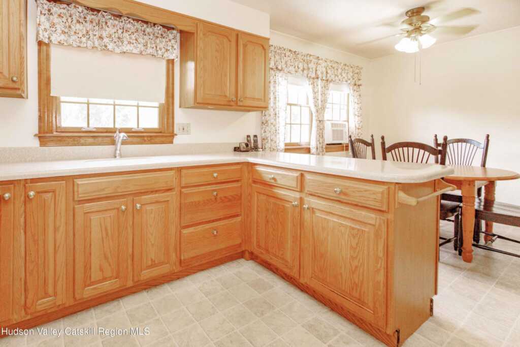 320 Pine St., Saugerties, NY 12477 - Photo 10 of 45