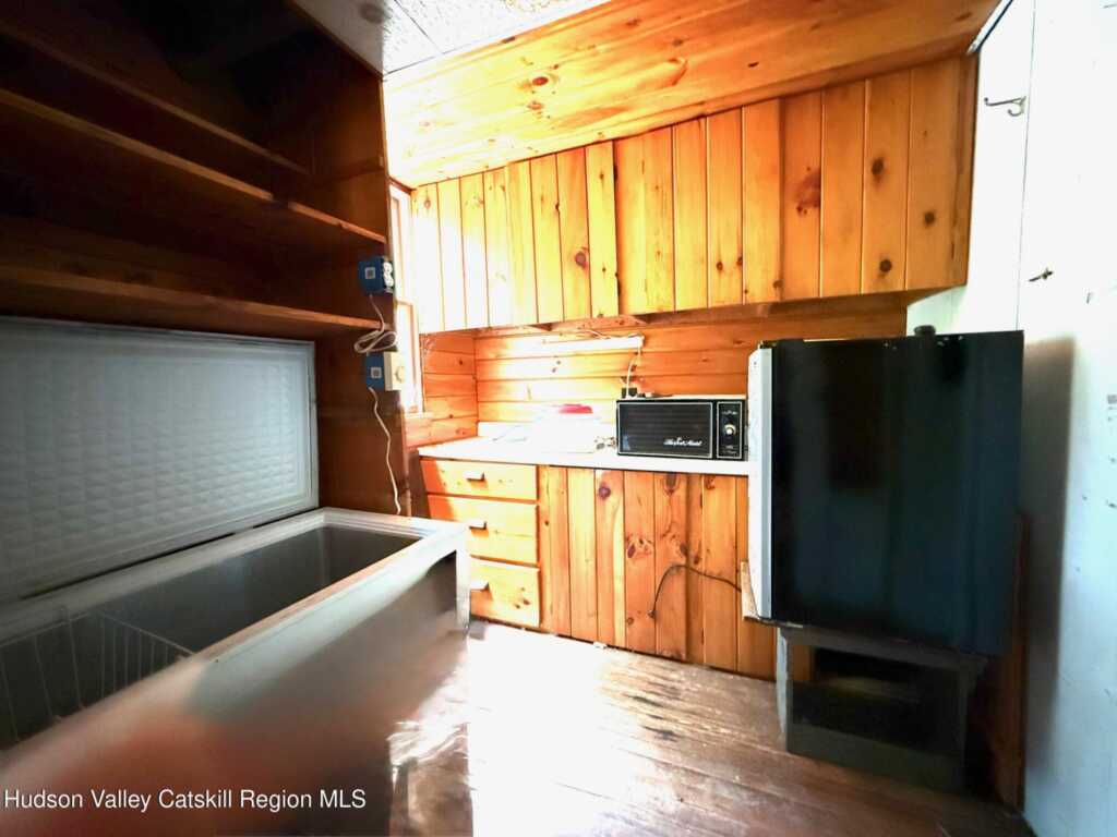 546 Berme Rd, High Falls, NY 12440 - Photo 11 of 50