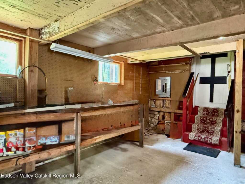 546 Berme Rd, High Falls, NY 12440 - Photo 13 of 50