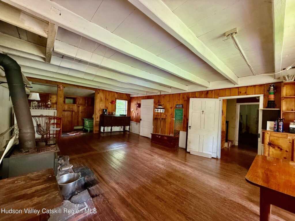 546 Berme Rd, High Falls, NY 12440 - Photo 7 of 50