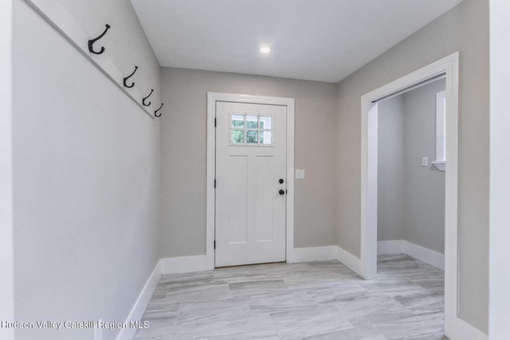147 Greenkill Avenue, Kingston, NY 12401 - Photo 30 of 47