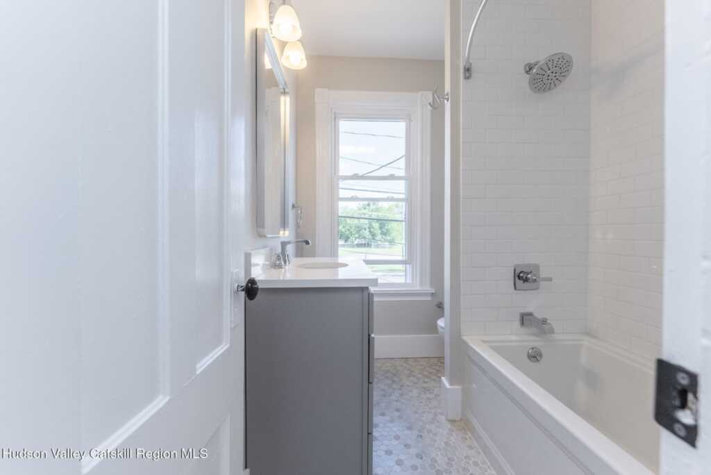 147 Greenkill Avenue, Kingston, NY 12401 - Photo 38 of 47