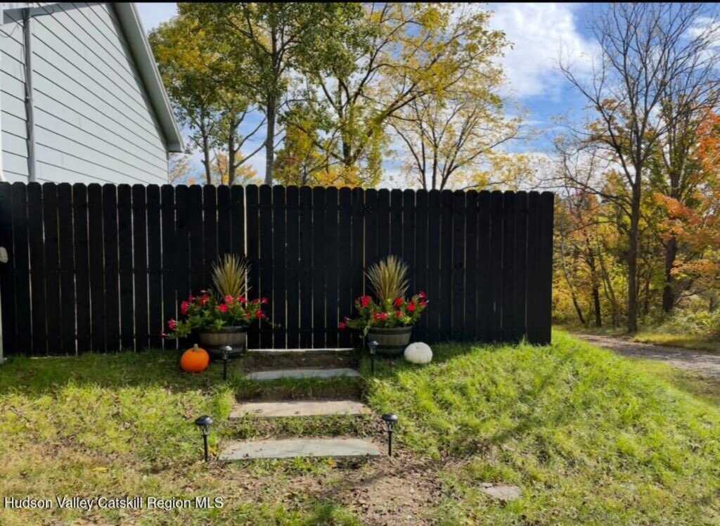 1920 Old Kings Highway, Saugerties, NY 12477 - Photo 15 of 20