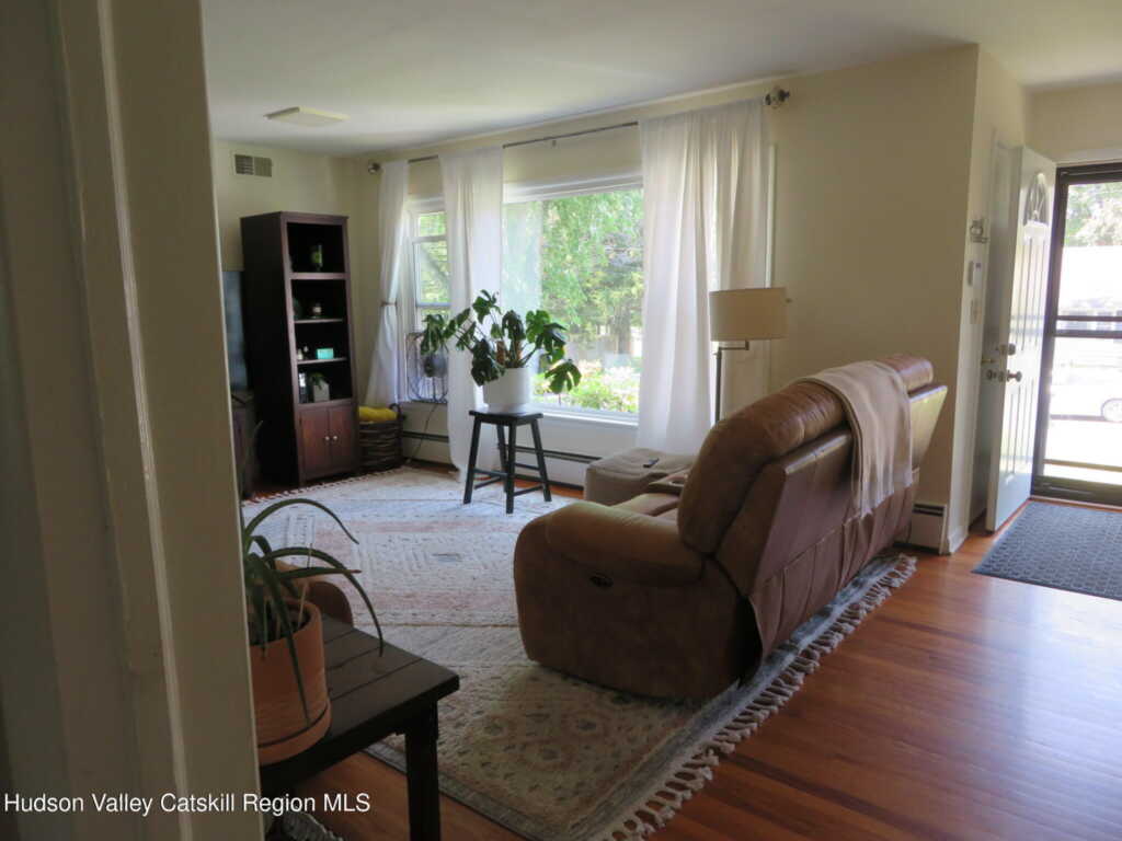 104 Benson Court, Hurley, NY 12443 - Photo 6 of 50