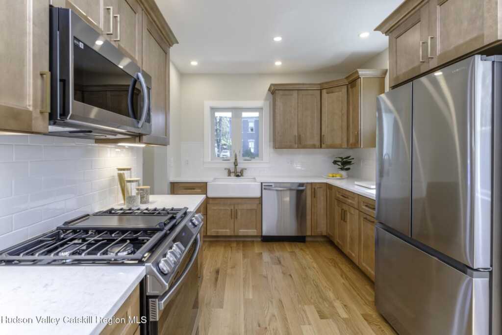 41 Fair Street, Kingston, NY 12401 - Photo 17 of 50