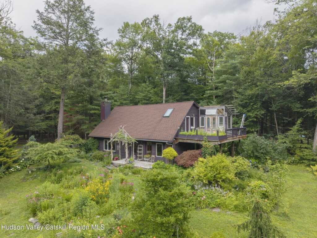 323 Beaverkill Road, Kingston, NY 12401 - Photo 4 of 50