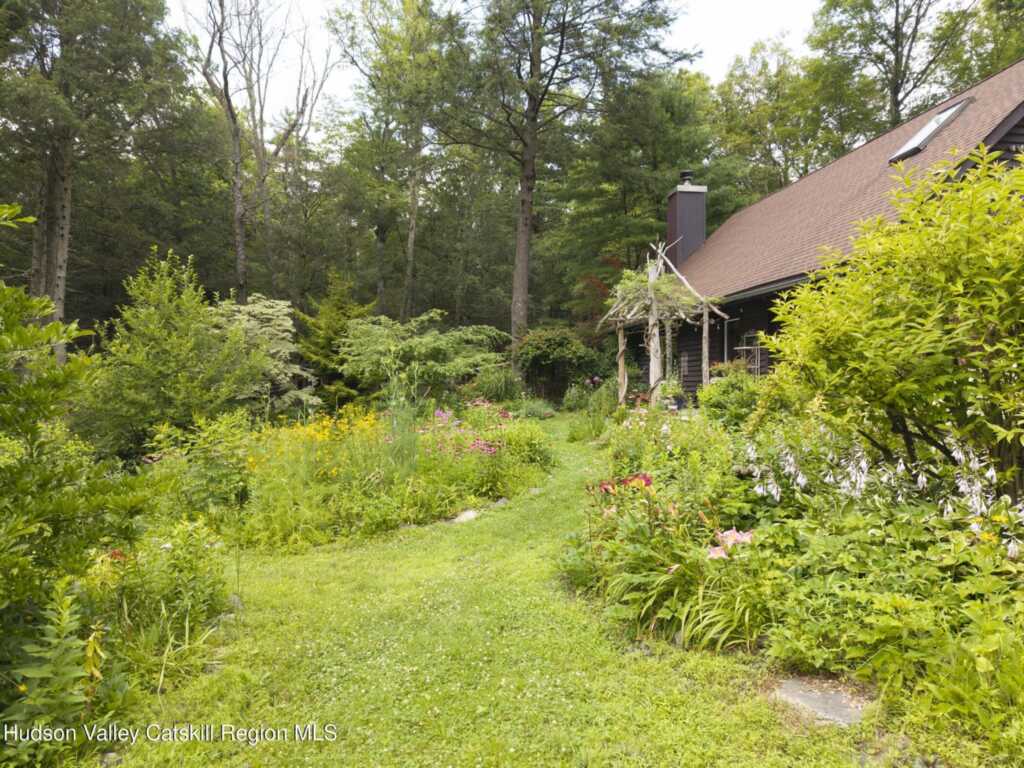 323 Beaverkill Road, Kingston, NY 12401 - Photo 43 of 50