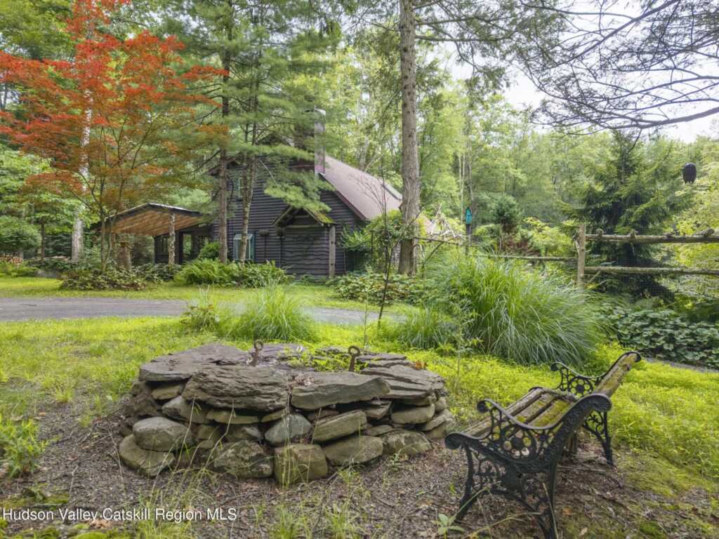 323 Beaverkill Road, Kingston, NY 12401 - Photo 5 of 50