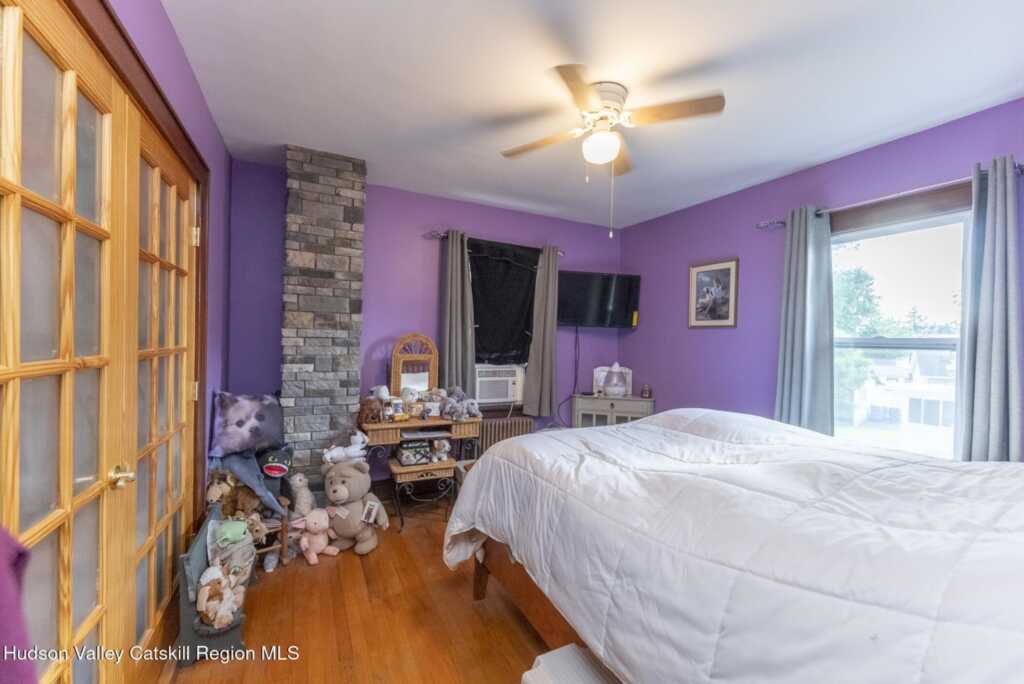 49 Wrentham Street, Kingston, NY 12401 - Photo 15 of 32