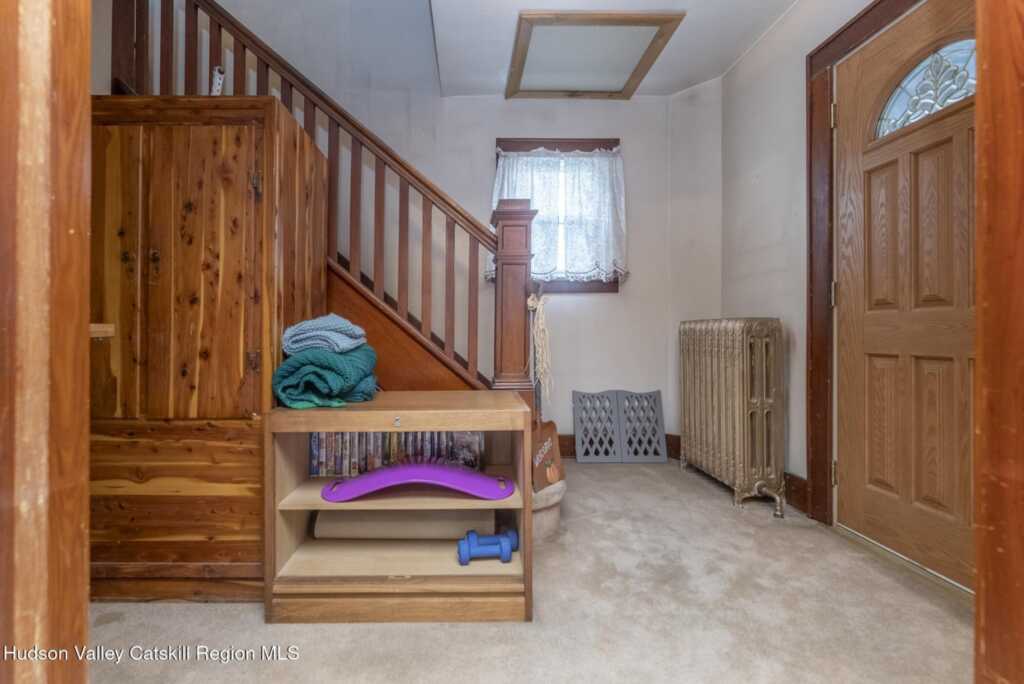 49 Wrentham Street, Kingston, NY 12401 - Photo 5 of 32