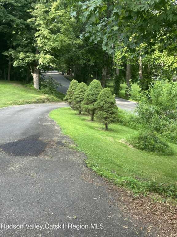 992 Old Post Road, New Paltz, NY 12561 - Photo 6 of 37