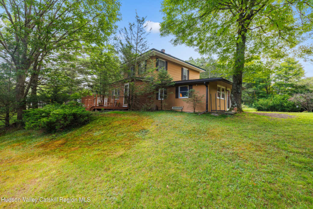 427 West Saugerties Road, Saugerties, NY 12477 - Photo 15 of 45