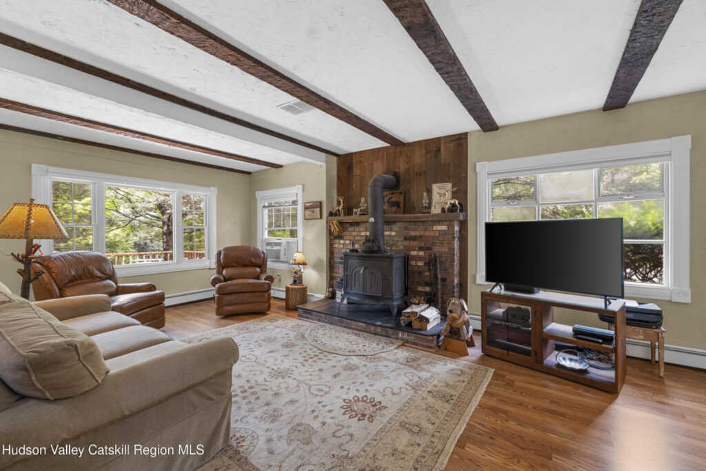 427 West Saugerties Road, Saugerties, NY 12477 - Photo 18 of 45