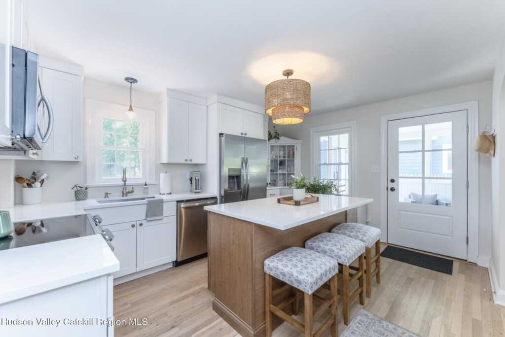 214 Lucas Avenue, Kingston, NY 12401 - Photo 12 of 43
