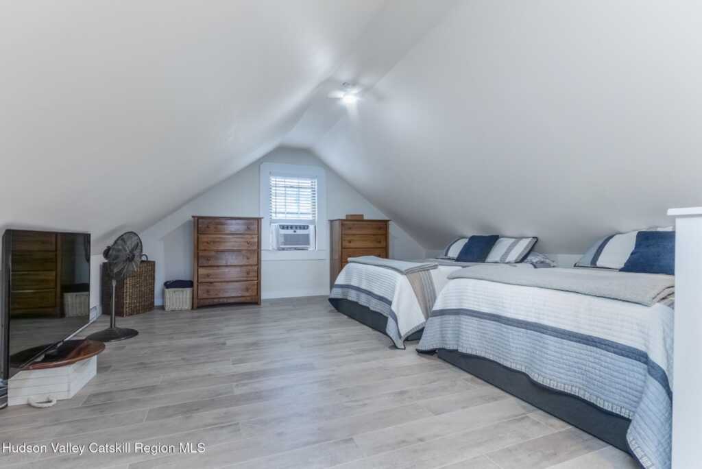 214 Lucas Avenue, Kingston, NY 12401 - Photo 23 of 43