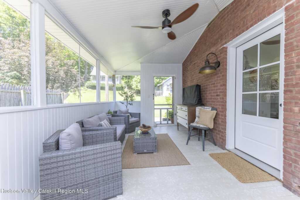 214 Lucas Avenue, Kingston, NY 12401 - Photo 31 of 43
