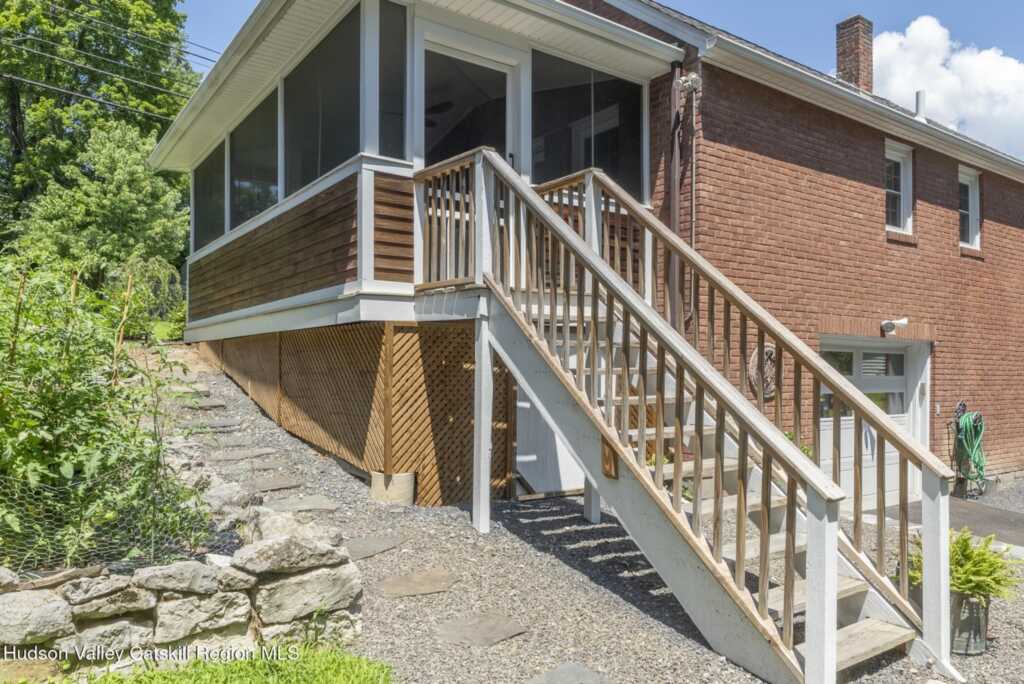 214 Lucas Avenue, Kingston, NY 12401 - Photo 32 of 43