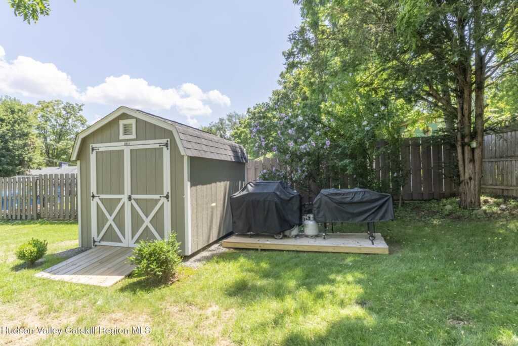 214 Lucas Avenue, Kingston, NY 12401 - Photo 37 of 43