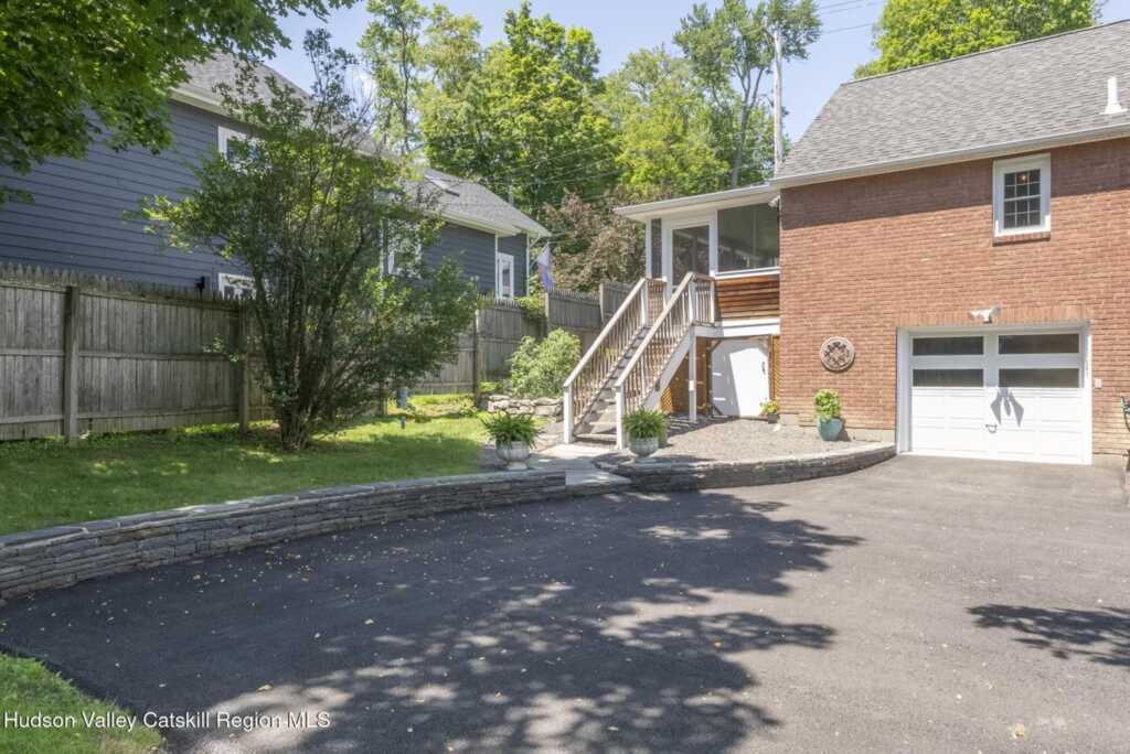 214 Lucas Avenue, Kingston, NY 12401 - Photo 42 of 43