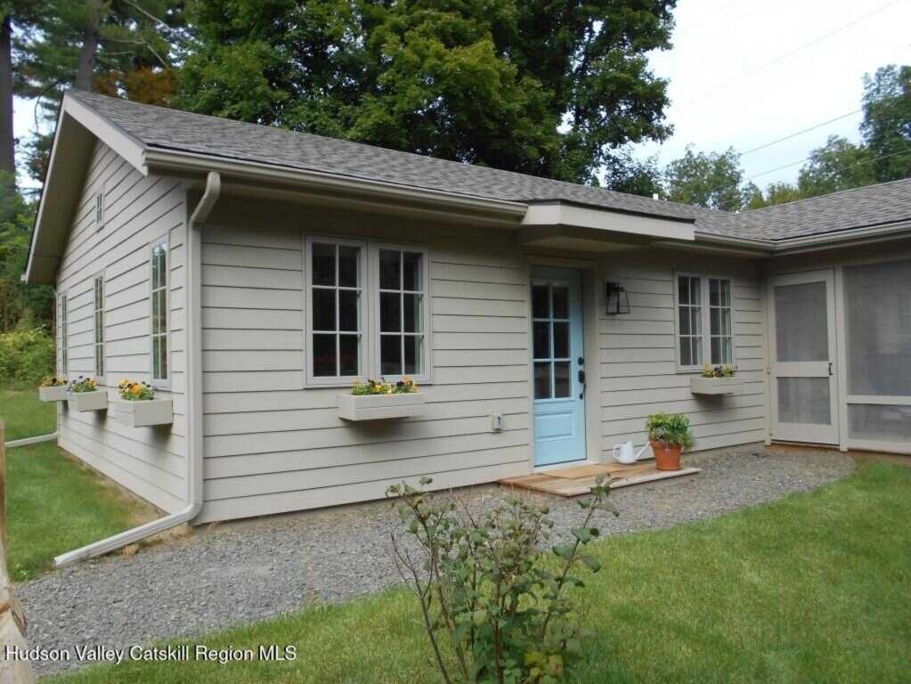 555 Mountain View Avenue, Hurley, NY 12443