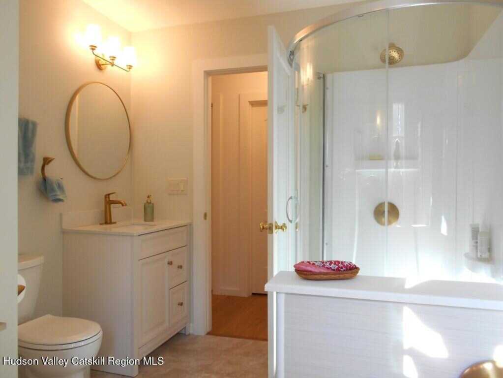 555 Mountain View Avenue, Hurley, NY 12443 - Photo 12 of 17