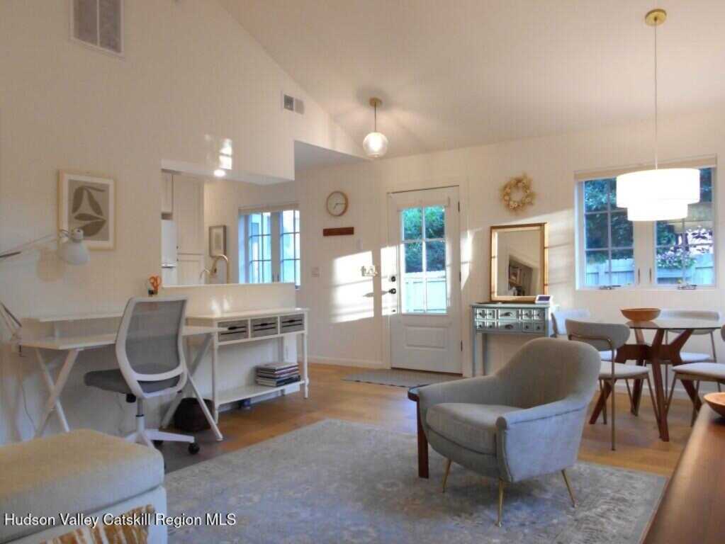 555 Mountain View Avenue, Hurley, NY 12443 - Photo 6 of 17