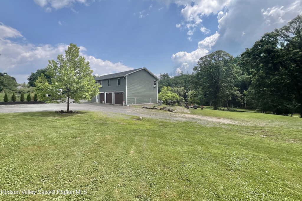 837 Fourth Binnewater Lane Lane, Kingston, NY 12401
