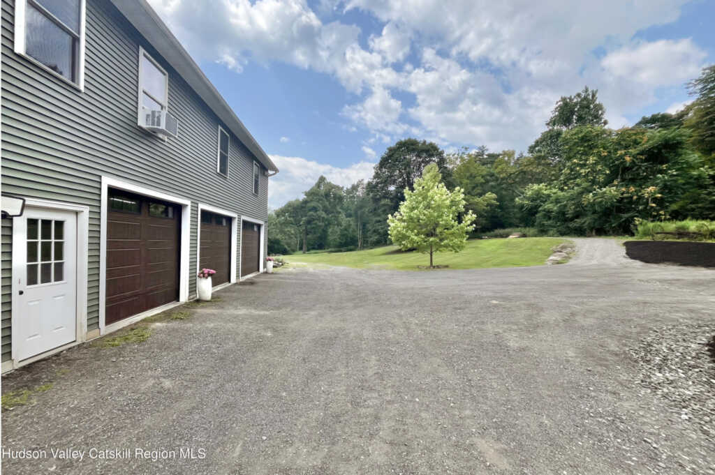837 Fourth Binnewater Lane Lane, Kingston, NY 12401 - Photo 27 of 38