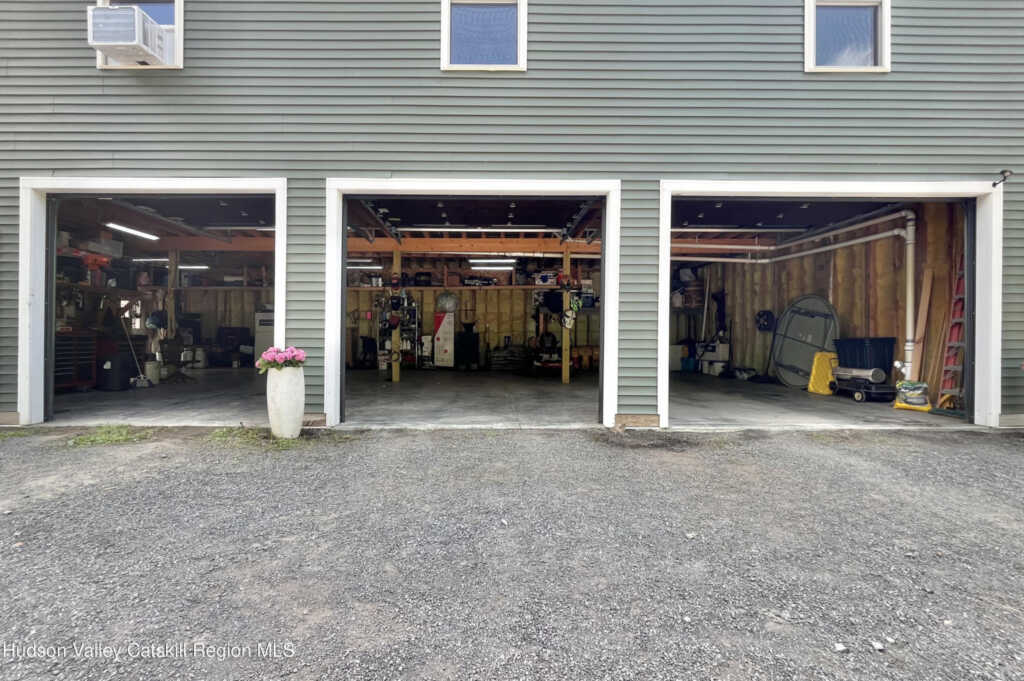 837 Fourth Binnewater Lane Lane, Kingston, NY 12401 - Photo 28 of 38