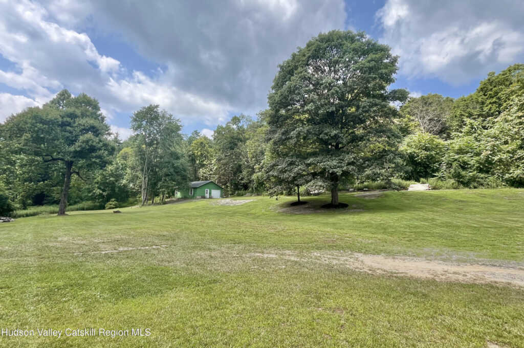837 Fourth Binnewater Lane Lane, Kingston, NY 12401 - Photo 6 of 38