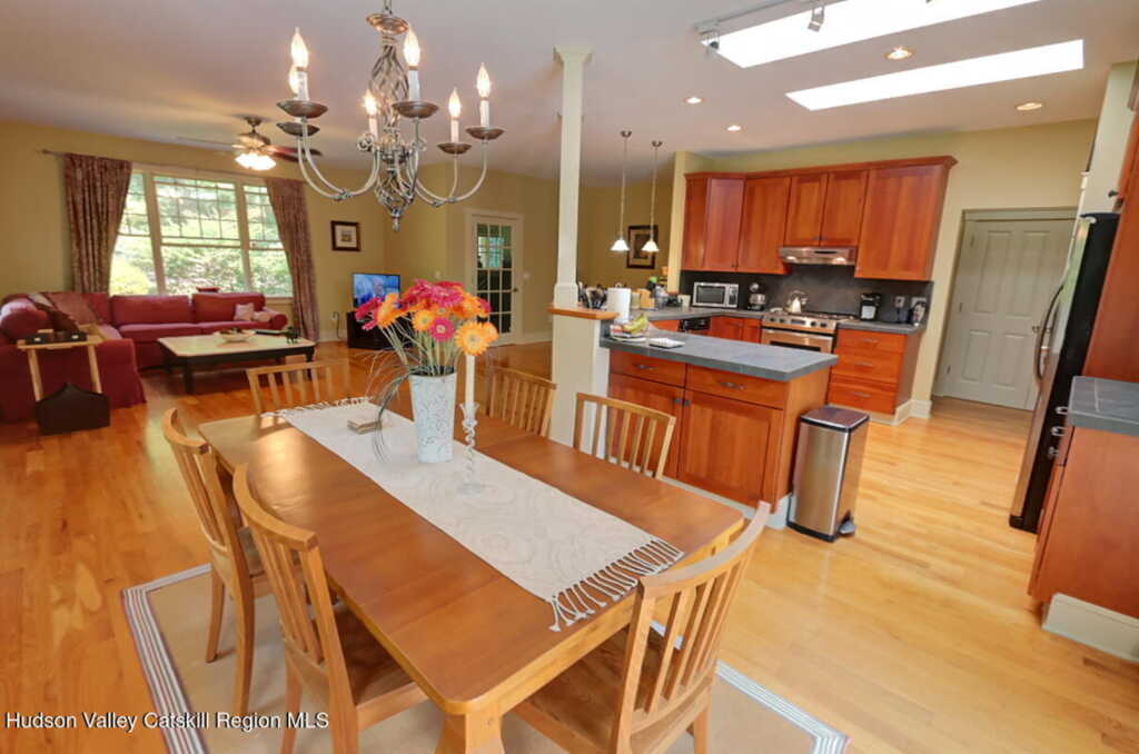 211 Johnson Hill Road, Kingston, NY 12401 - Photo 11 of 50