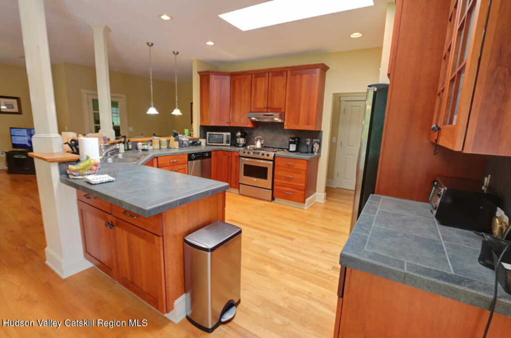 211 Johnson Hill Road, Kingston, NY 12401 - Photo 17 of 50