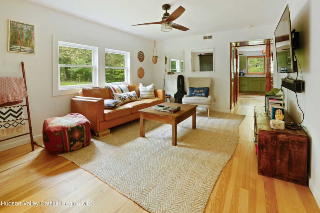 1338 Glasco Turnpike, Saugerties, NY 12477 - Photo 11 of 50