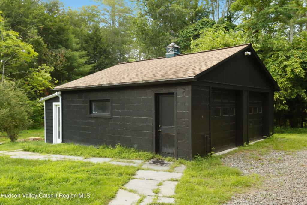 1338 Glasco Turnpike, Saugerties, NY 12477 - Photo 6 of 50