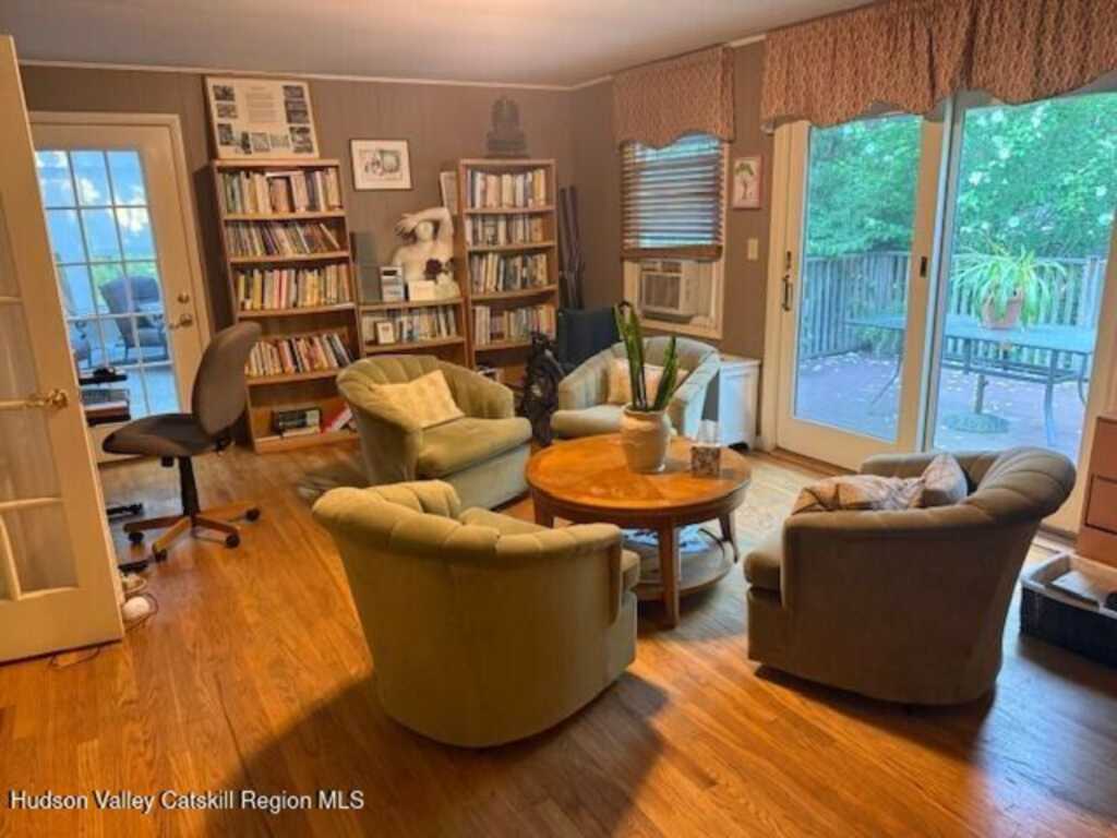 80 Marys Avenue, Kingston, NY 12401 - Photo 6 of 27
