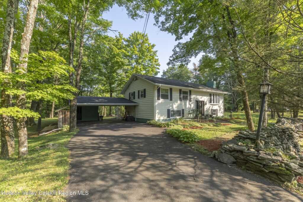 12 Arnold Drive, Woodstock, NY 12498 - Photo 4 of 50