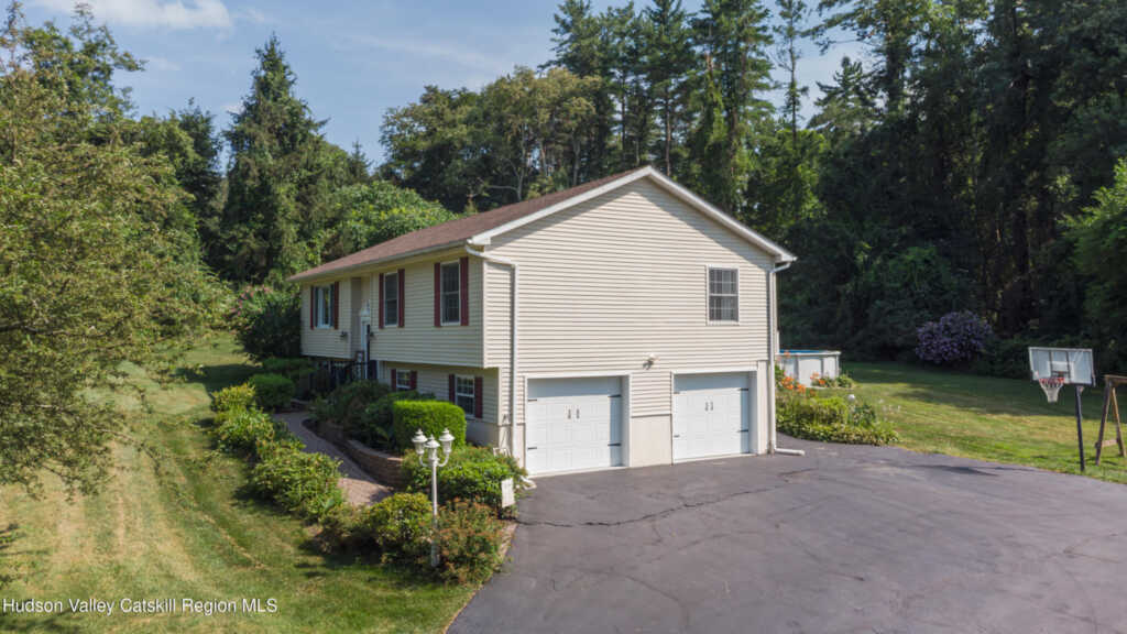 71 Duck Pond Road, Stone Ridge, NY 12484 - Photo 35 of 36