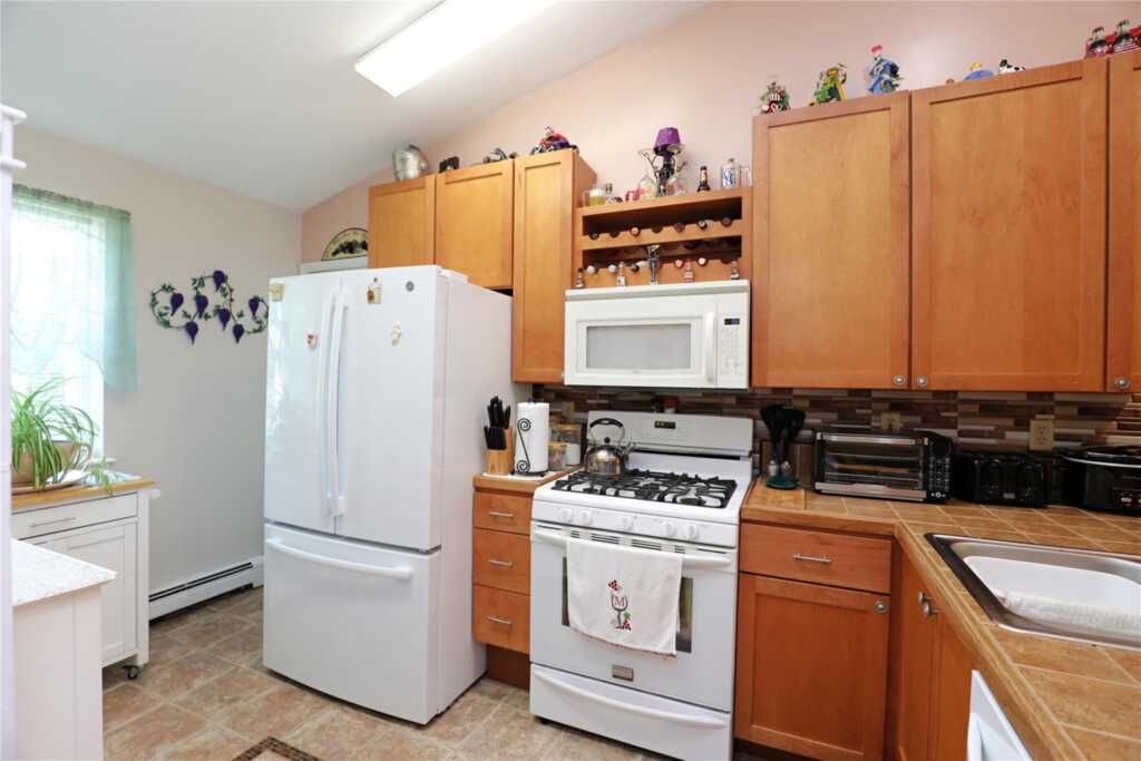 57 Red Maple Road, Saugerties, NY 12477 - Photo 4 of 17