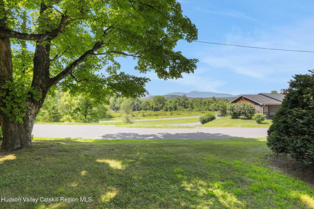 123 Railroad Avenue, Saugerties, NY 12477 - Photo 19 of 21